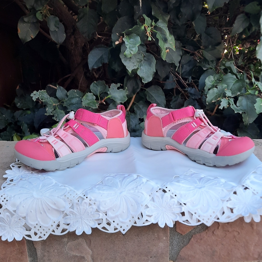 KEEN (girl's) sandals
